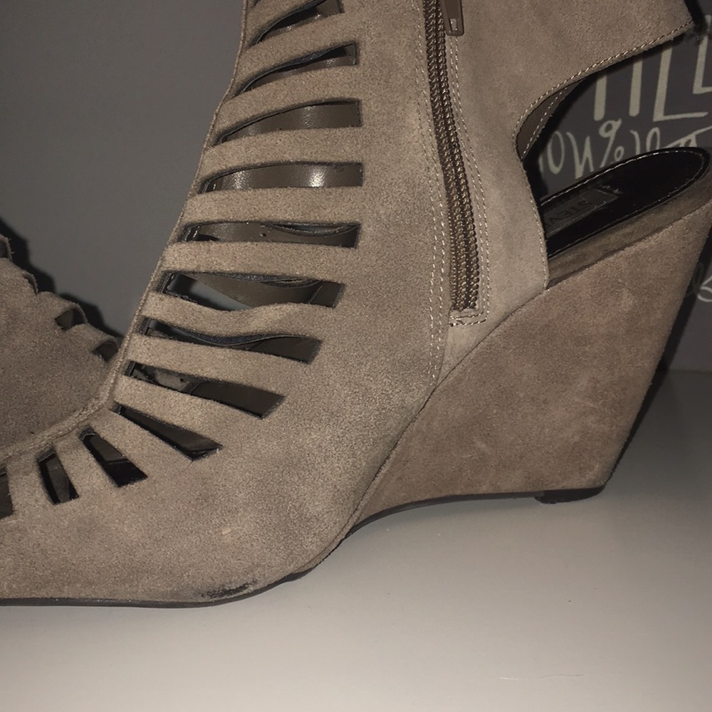 Steve Madden heals